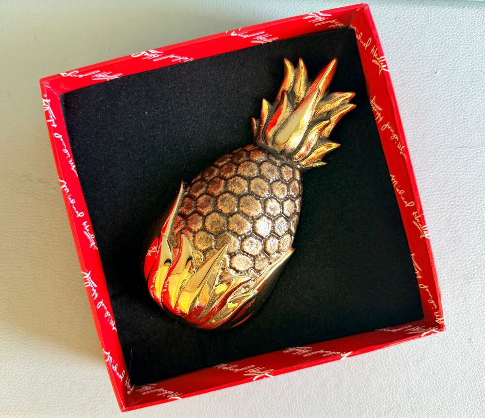 Michael Healy Designs Brass Hospitality Pineapple Door Knocker Original Box 6"